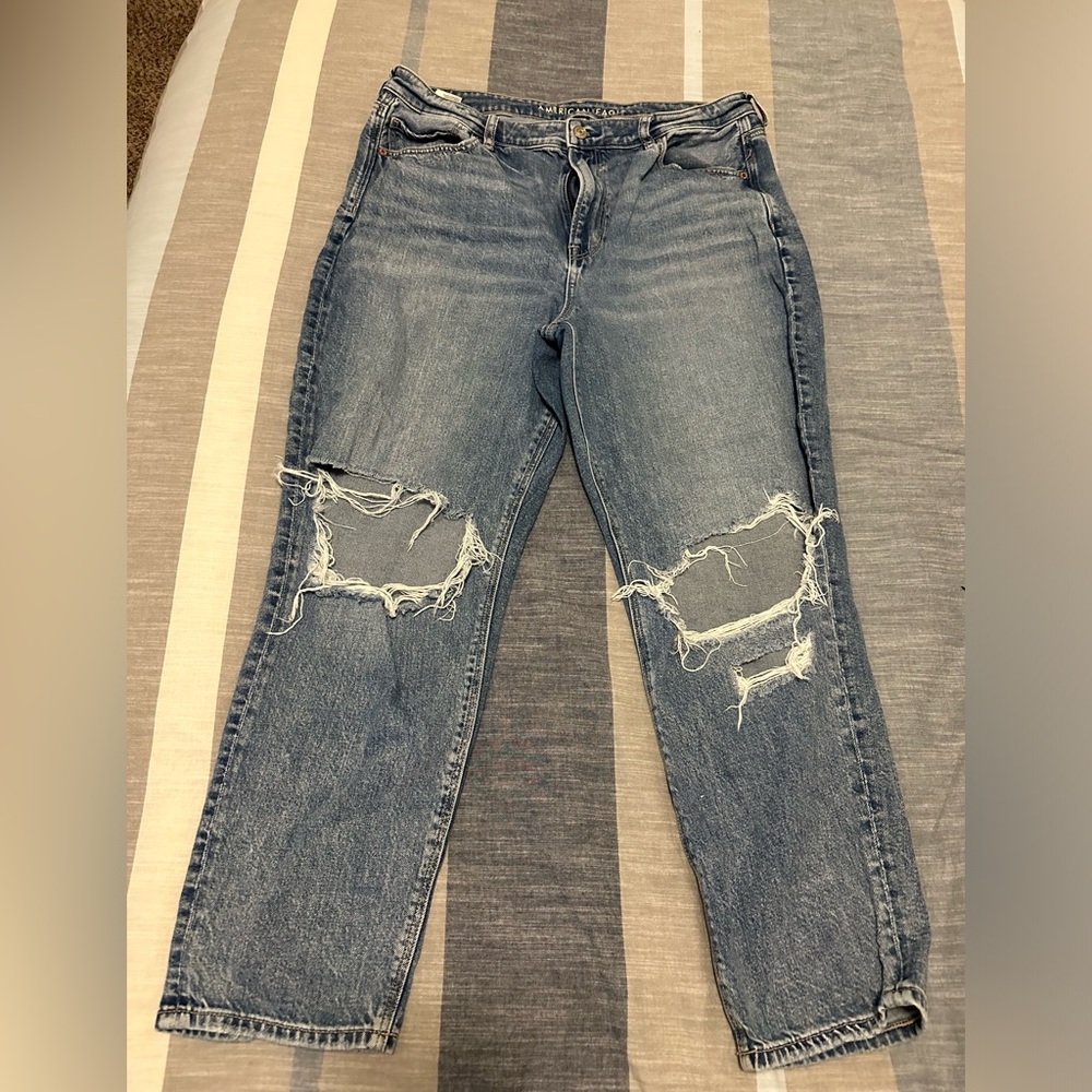 Women’s American Eagle Jeans (Strigid)